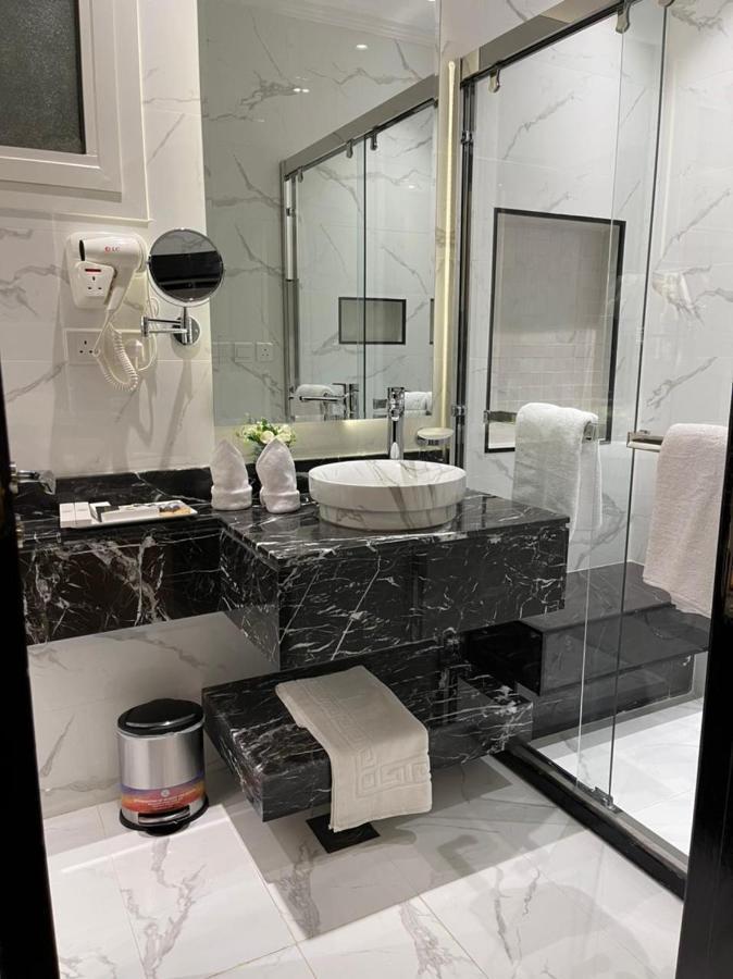 شقق خاصه بطابع حديث وفندقي - تسجيل ذاتي Private Apartments With Modern Vibes - Self Checkin Rijád Kültér fotó