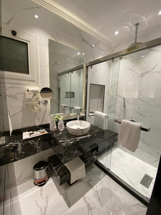 شقق خاصه بطابع حديث وفندقي - تسجيل ذاتي Private Apartments With Modern Vibes - Self Checkin Rijád Kültér fotó