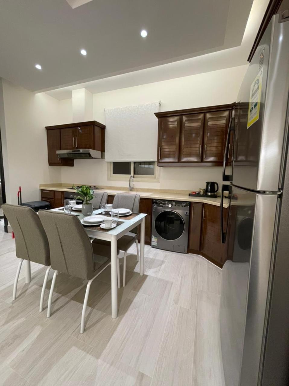 شقق خاصه بطابع حديث وفندقي - تسجيل ذاتي Private Apartments With Modern Vibes - Self Checkin Rijád Kültér fotó