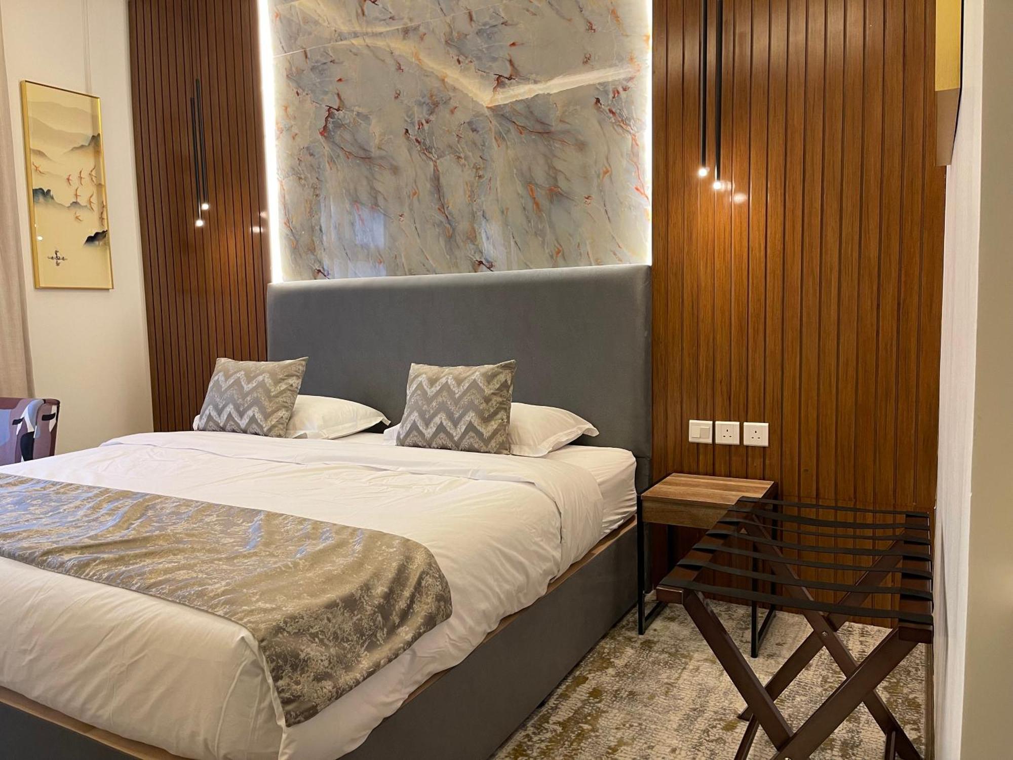 شقق خاصه بطابع حديث وفندقي - تسجيل ذاتي Private Apartments With Modern Vibes - Self Checkin Rijád Kültér fotó